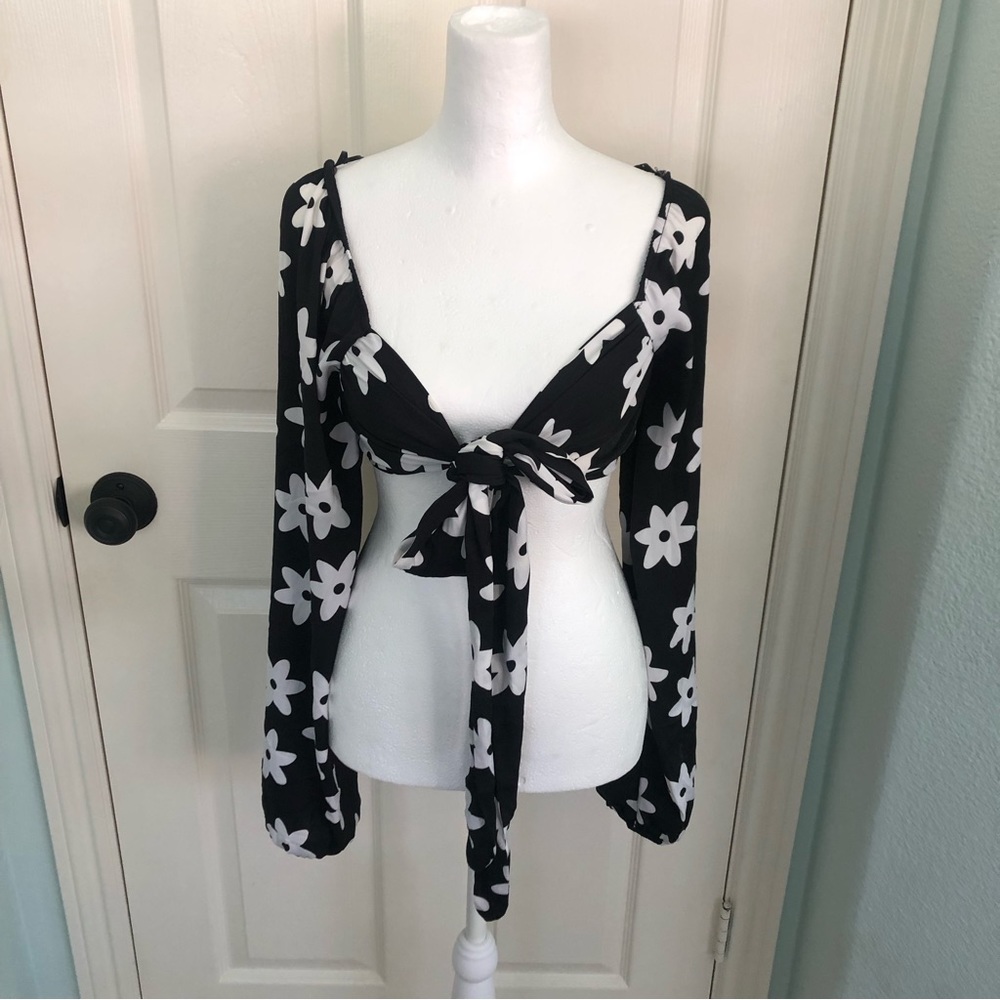 Glassons Daisy Tie up Long Sleeve Top